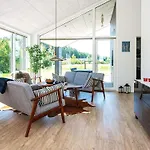 4 Star Holiday Home In Glesborg Dom wakacyjny Glesborg