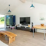4 Star Holiday Home In Glesborg *