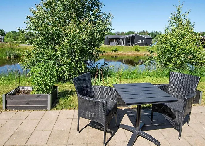 8 Person In Glesborg