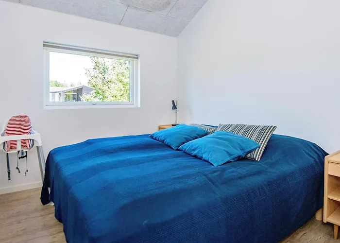 Hébergement de vacances 8 Person In *