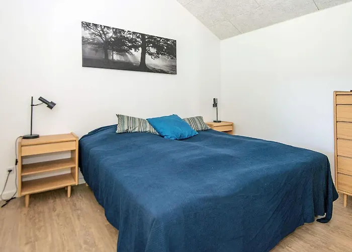 8 Person In Glesborg