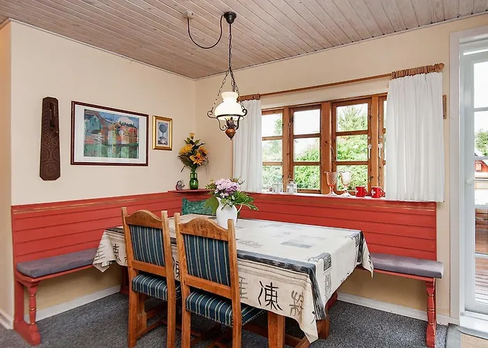 8 Person In Glesborg