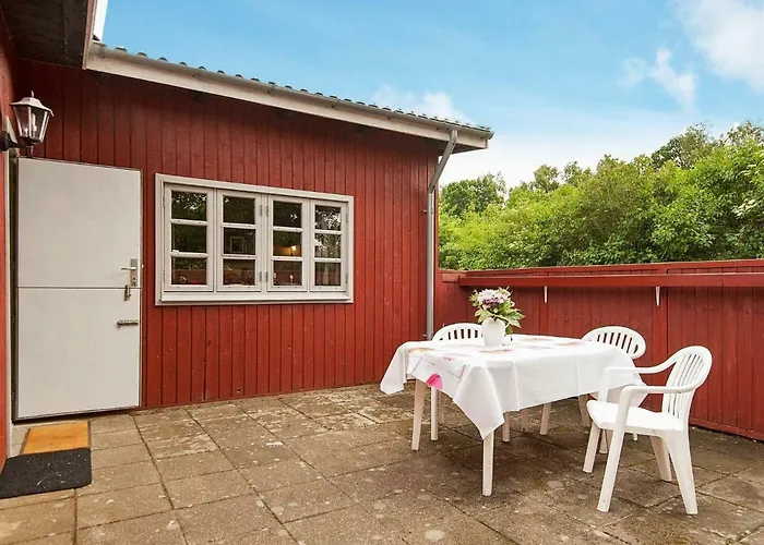 8 Person In Glesborg