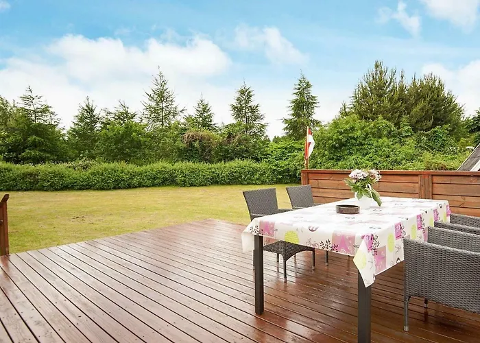 Hébergement de vacances 8 Person In *