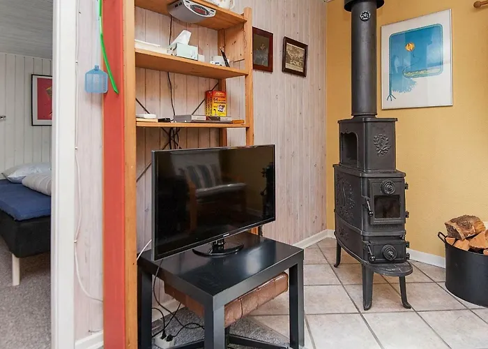 8 Person In * Glesborg